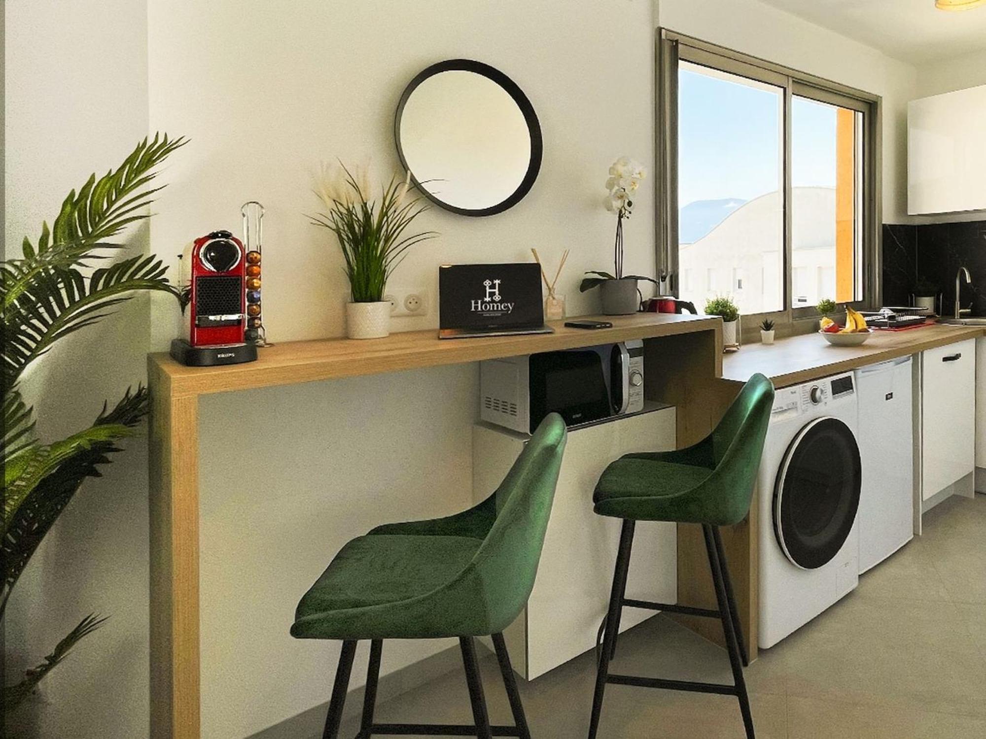 Homey Superchill - Appartement Moderne Et Tout Equipe - Netflix Et Wifi Inclus - Situe En Hyper-Centre - Proche Geneve آنماس المظهر الخارجي الصورة