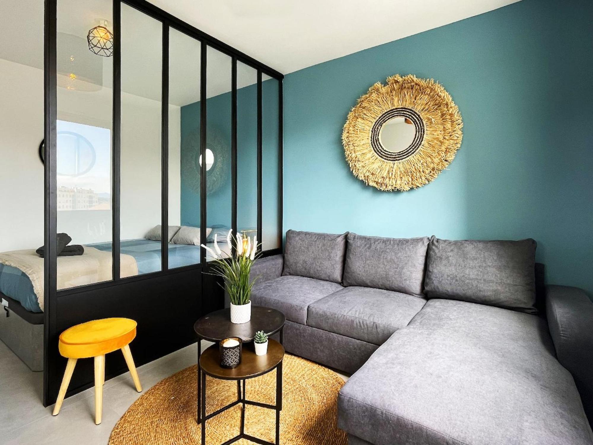 Homey Superchill - Appartement Moderne Et Tout Equipe - Netflix Et Wifi Inclus - Situe En Hyper-Centre - Proche Geneve آنماس المظهر الخارجي الصورة